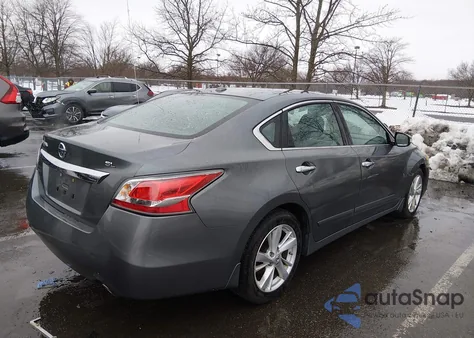 2015 Nissan Altima 2.5 Sl from USA, damaged, VIN 1N4AL3AP8FN353600